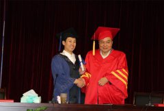 2011年指導先生の宋一同教授との記念写真 2011年指導先生の宋一同教授との記念写真